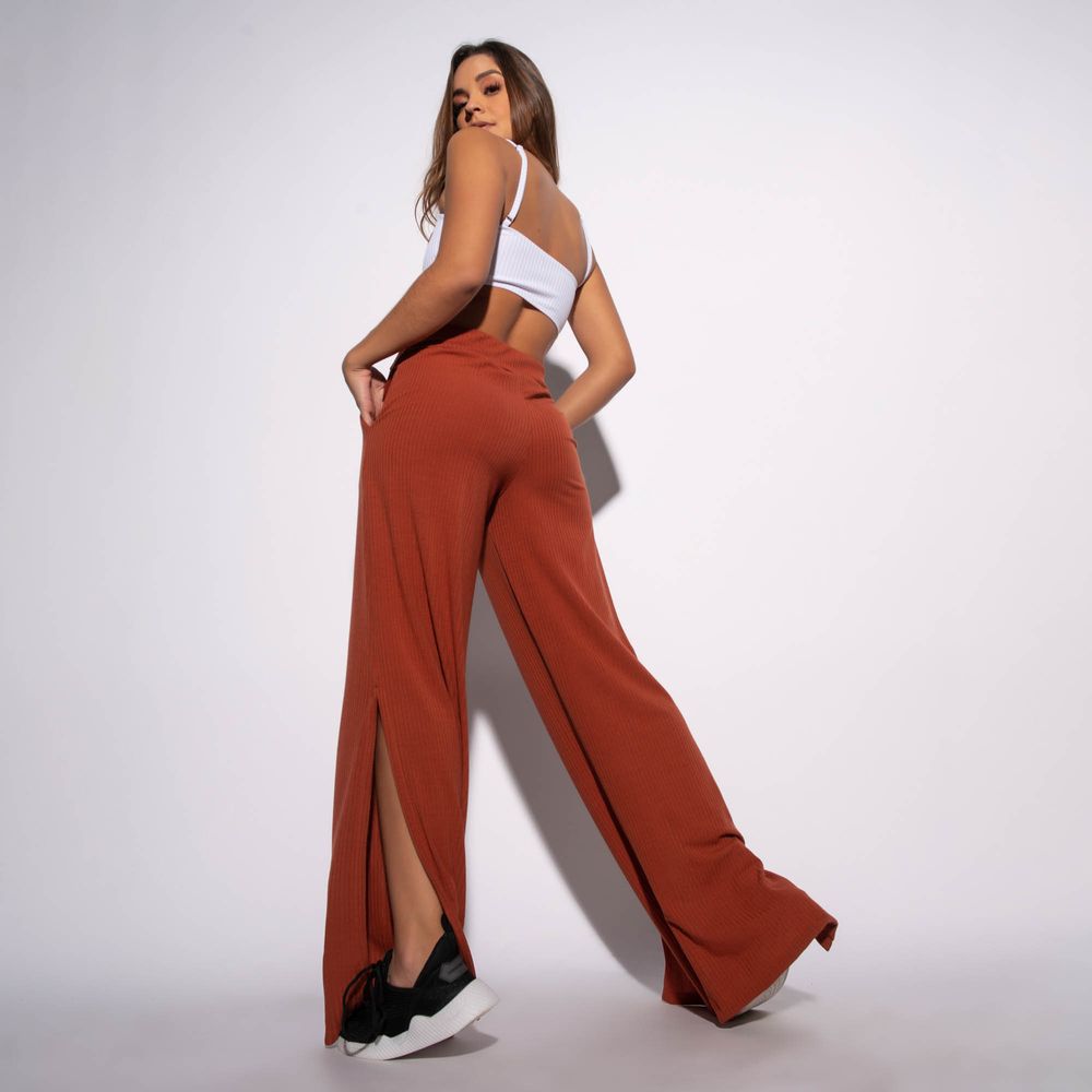 calça de tecido pantalona